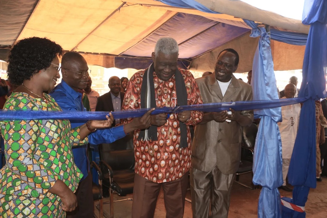 Inauguration de la librairie Parakletos